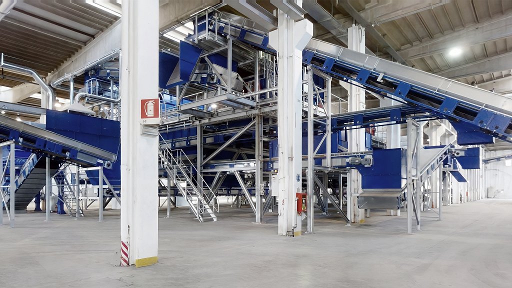Photo 05_STADLER Conveyors at Irigom Srl SSF Plant