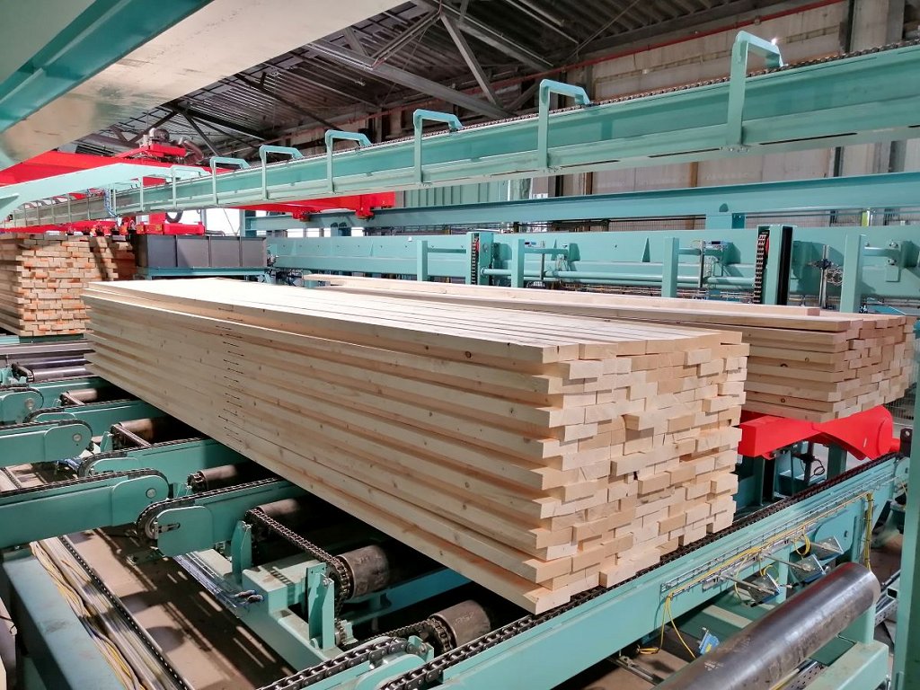 V tem sklopu bomo povečali kapacitete in postavili dodatno sortirno linijo, s čimer bomo zagotovili višjo kakovost plošč in večjo zmogljivost od obstoječe