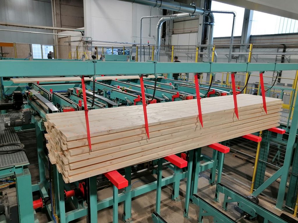 Podjetje Ledinek je skupaj s predano ekipo zaključilo enega njihovih največjih projektov v zadnjem času, in sicer celotno CLT linijo za podjetje Ante v Nemčiji