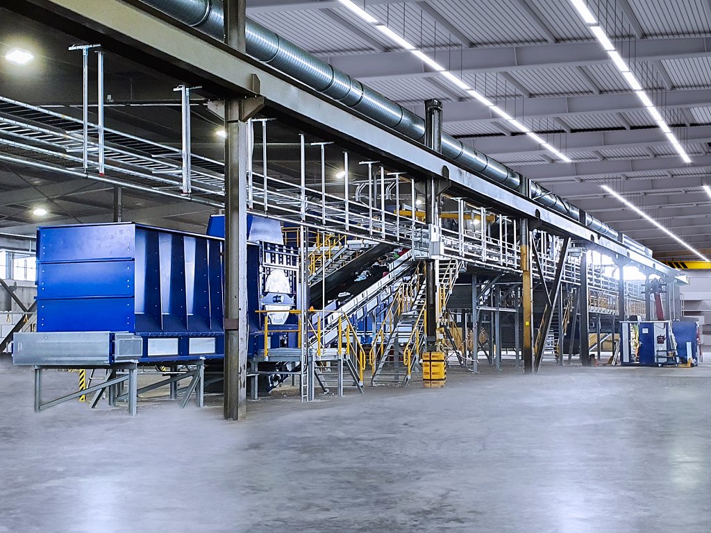 Textiles recycling the sorting challenge News eng