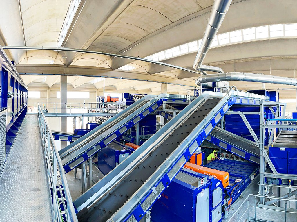 Photo_02_EcoGeRi_Recycling_plant_built_by_STADLER