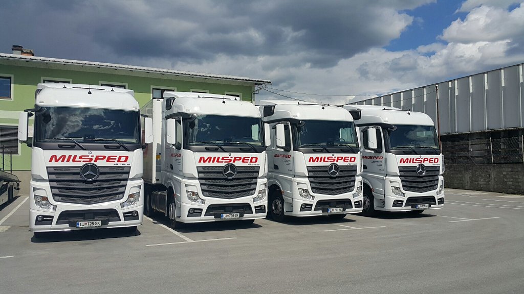 Omogočajo logistično platformo, ki pokriva carinsko posredovanje, cestni, ladijski, letalski in železniški promet, avtologistiko in distribucijo