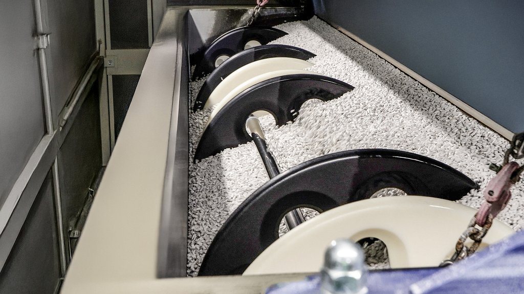 IMG Engel_ Part placement in the tub vibrator_V