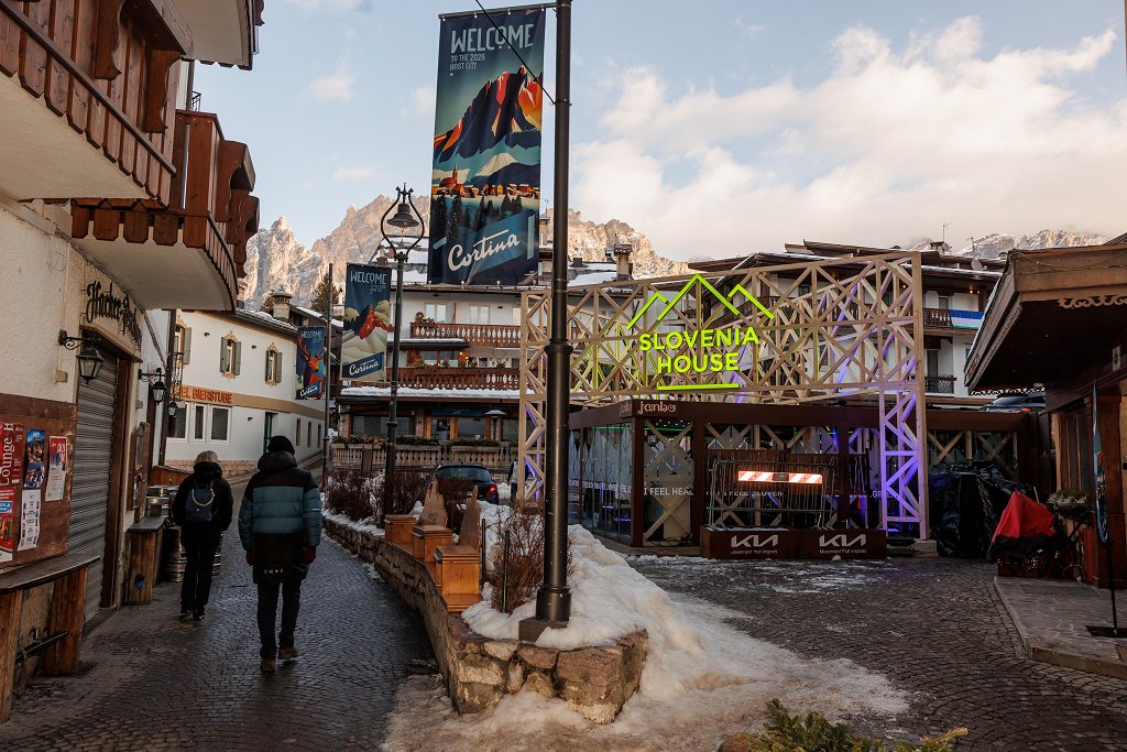 Slovenska olimpijska hisa Cortina