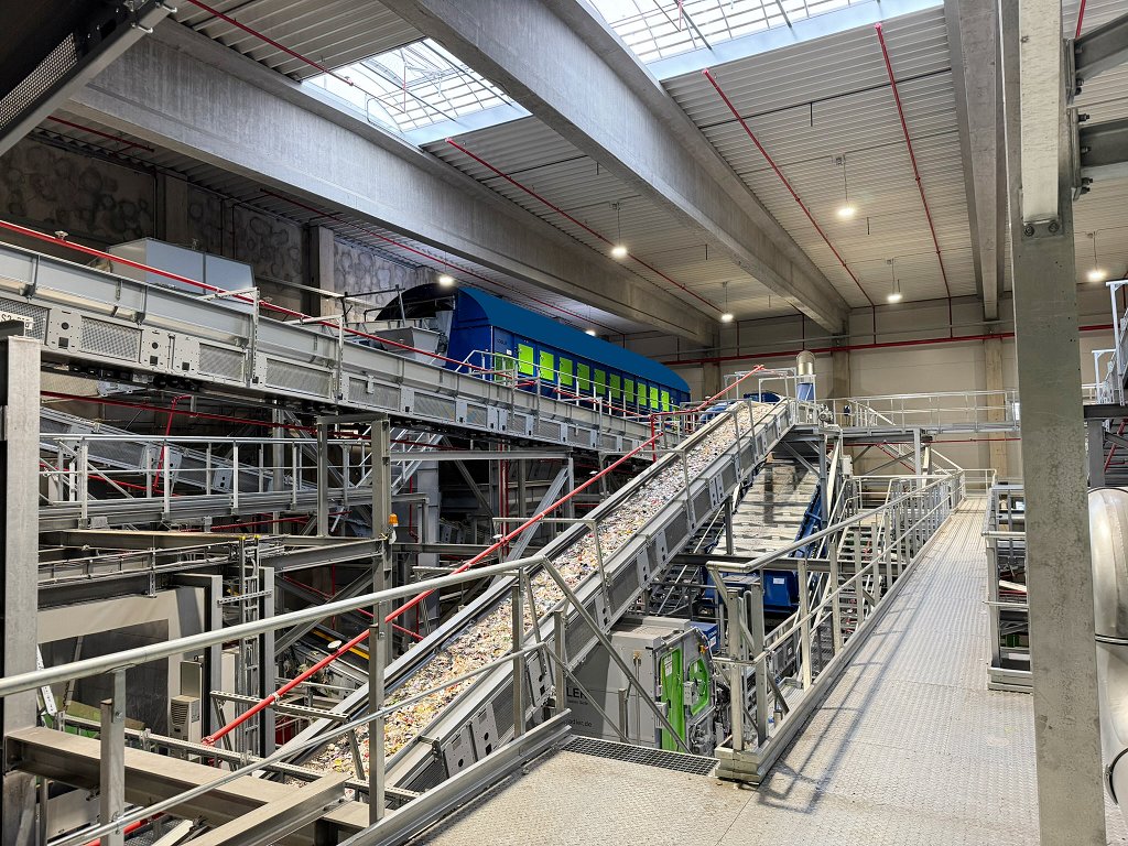 Photo_01_STADLER completes reconstruction of the SKN LVP sorting plant